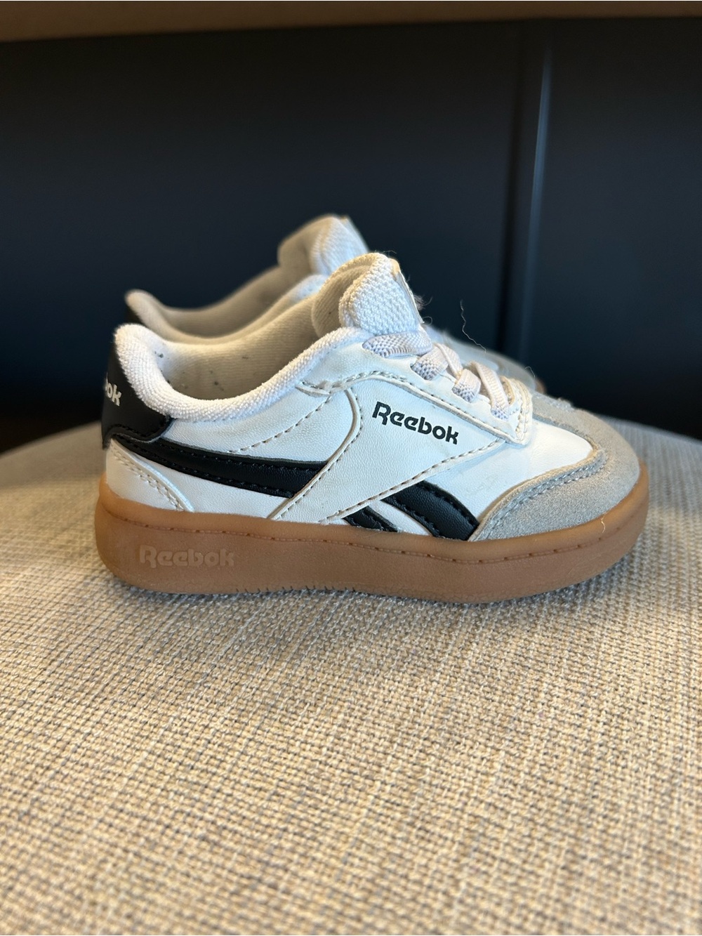 Reebok toddler samba shoes! 5T toddler runners